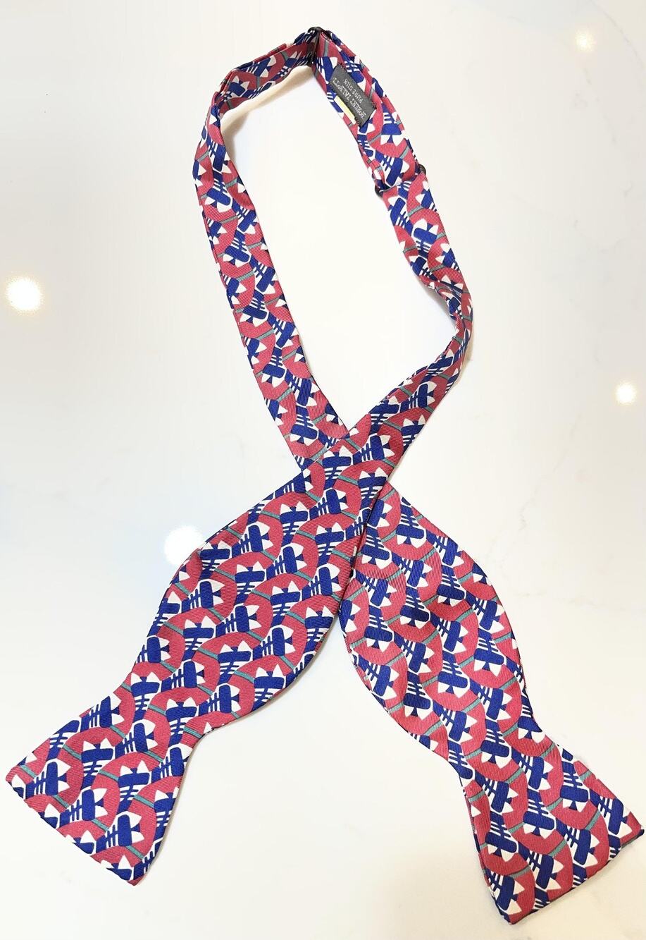 Robert Talbott Bow Tie Mens Red 100% Silk Self-Tie Abstract Pattern Adjustable